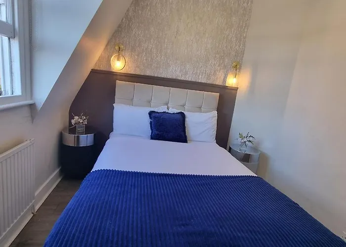 A7-Top Flr 1 Bed Flat Near Elephant And Castle